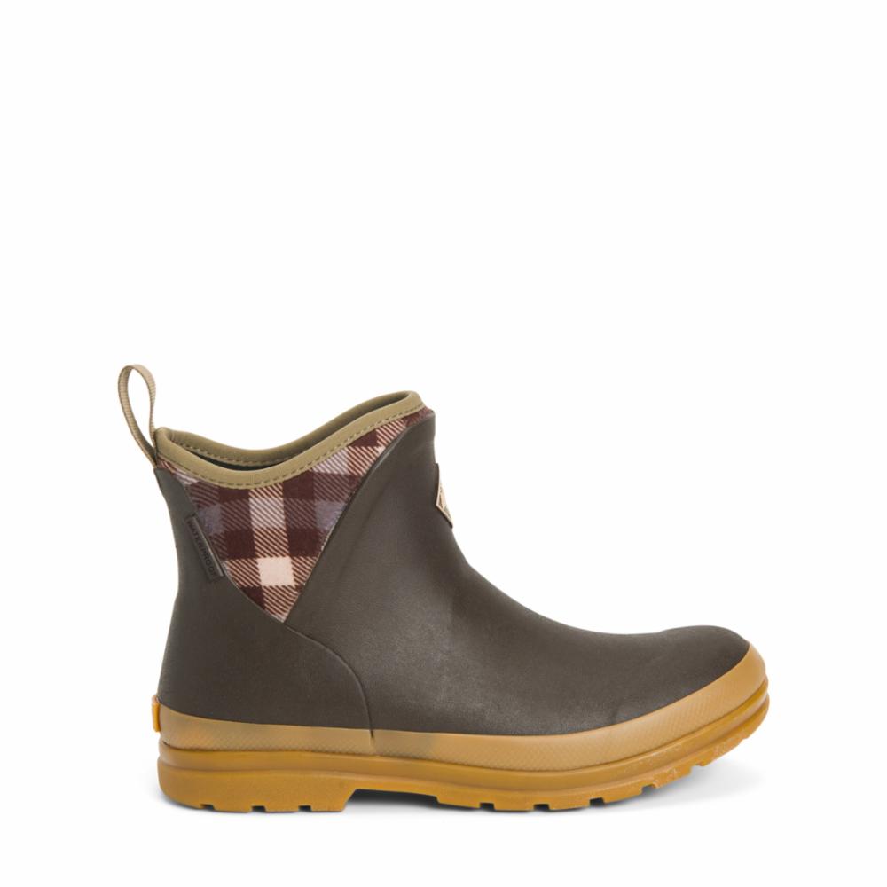 Brown on sale muck boots