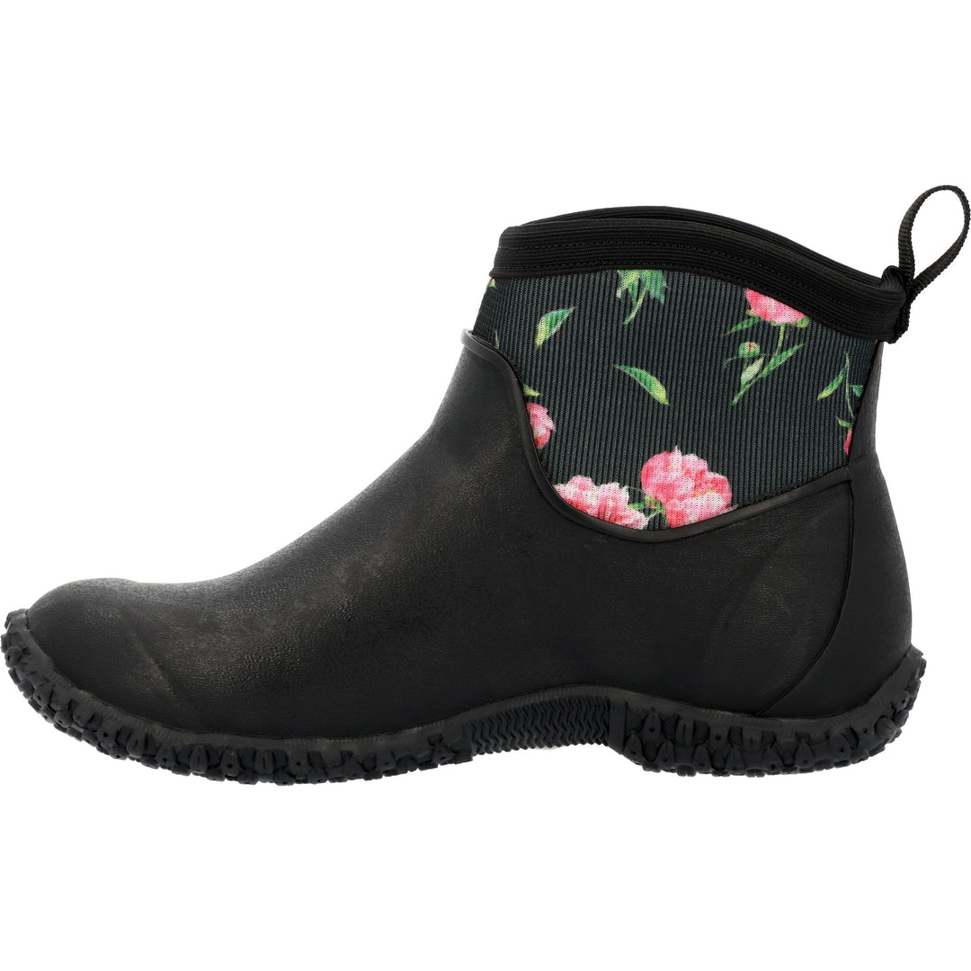 MUCK FOOTWEAR WOMEN WOMEN'S MUCKSTER II ANKLE BLACK/ROSES