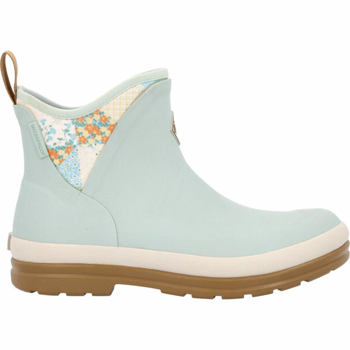 Muck Footwear Women ORIGINALS ANKLE BLUE/QUILTEDFLORAL